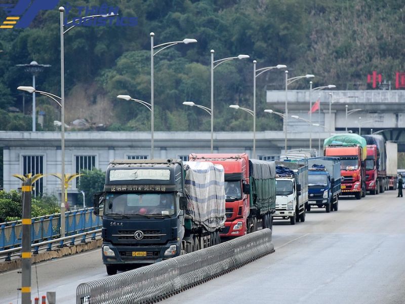 Xuất nhập khẩu tiểu ngạch